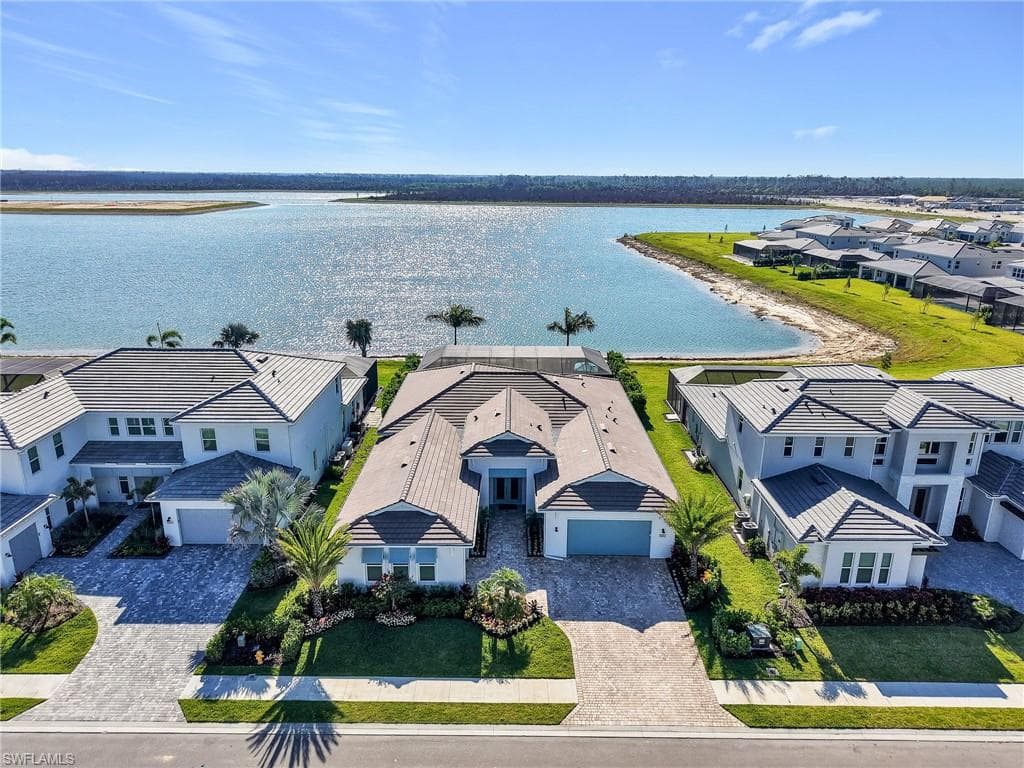 9171 Wisteria Way, Naples