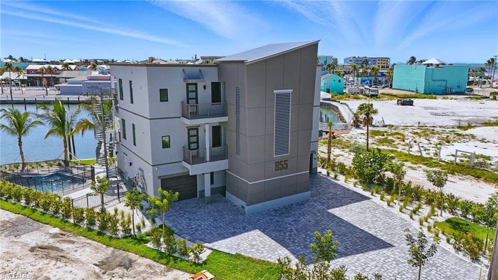 855 Lagoon St #3, Fort Myers Beach