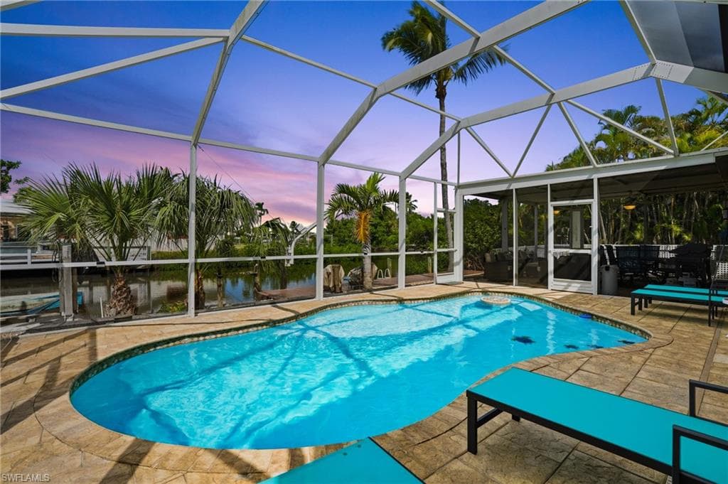 421 Connecticut St, Fort Myers Beach, photo 2