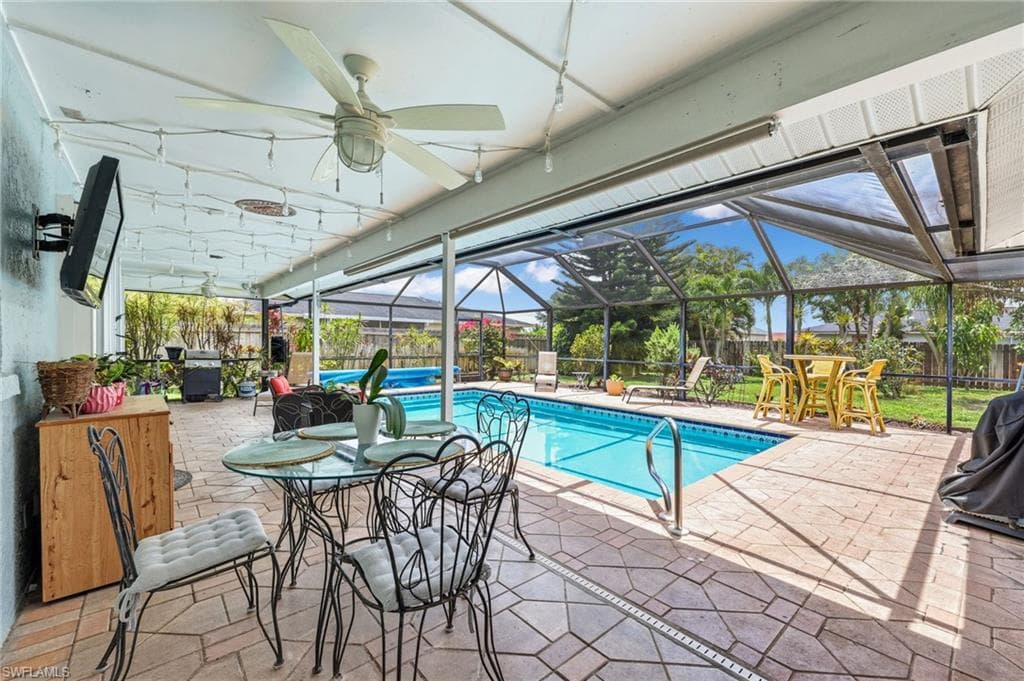 720 Meyer Dr, Naples, photo 2