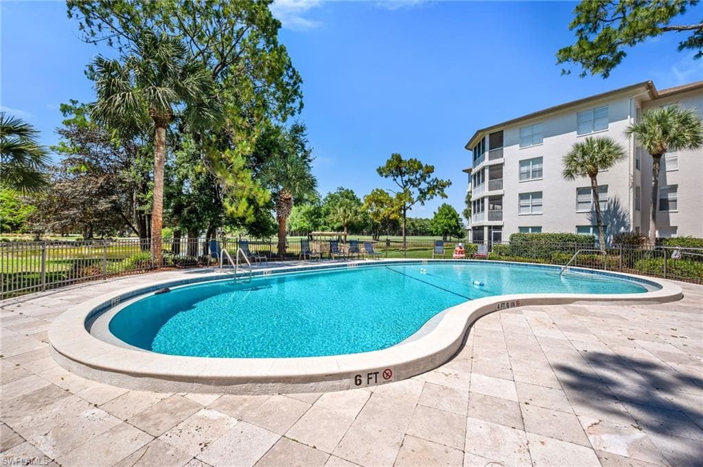 200 Wyndemere Way #b402, Naples, photo 3