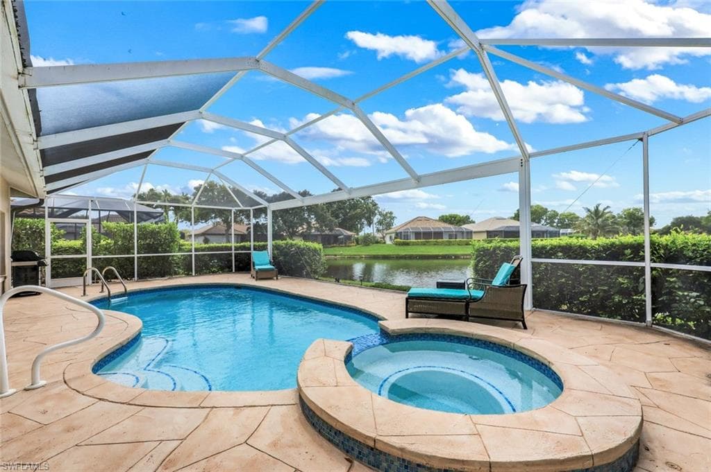 7107 Falcons Glen Blvd, Naples, photo 2