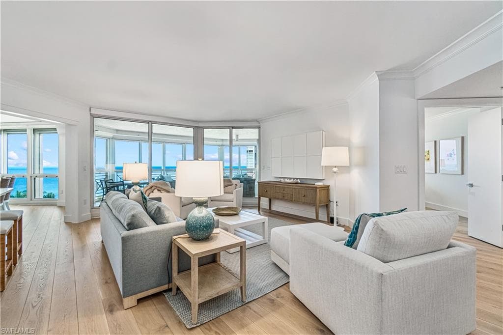 4021 Gulf Shore Blvd #702, Naples, photo 2