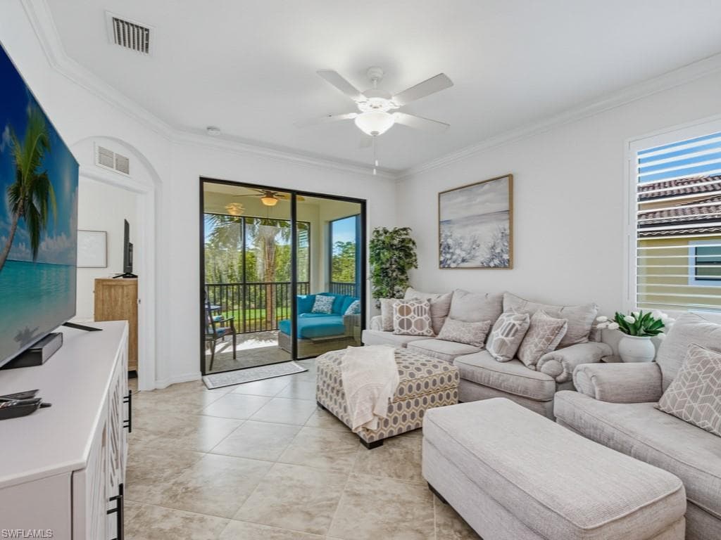 9590 Trevi Ct #5338, Naples, photo 2