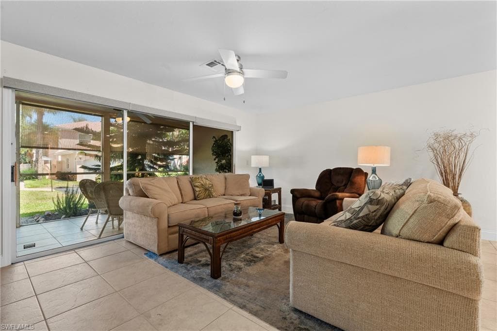 732 Woodshire Ln #i5, Naples, photo 3