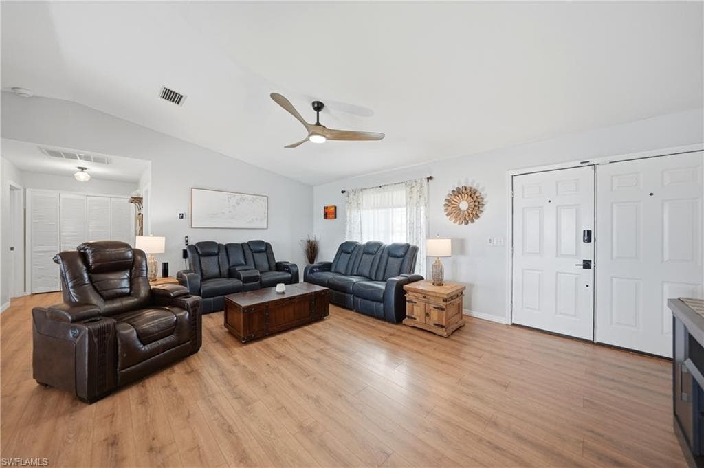 515 Gleason Pkwy, Cape Coral, photo 3