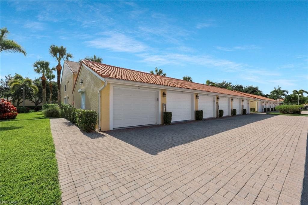 2395 Bayou Ln #7304, Naples, photo 2