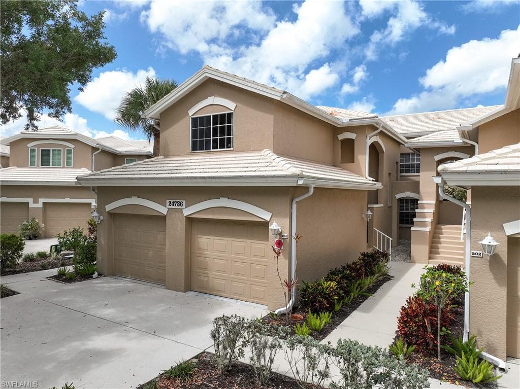24736 Lakemont Cove Ln #201, Bonita Springs