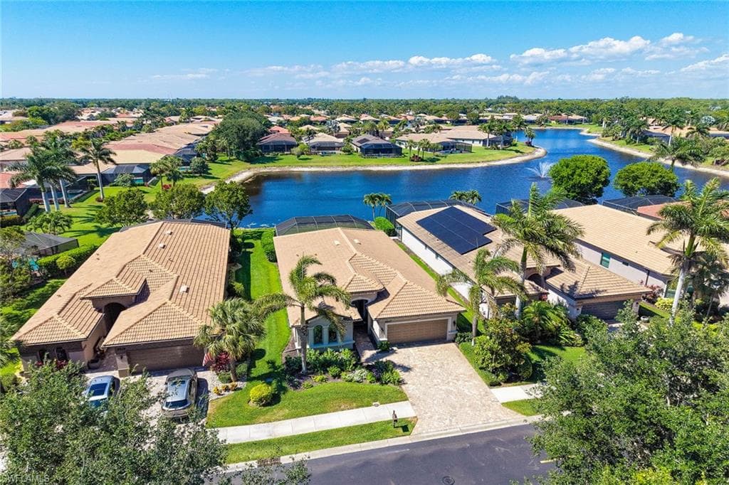 9917 Alhambra Ln, Bonita Springs, photo 3