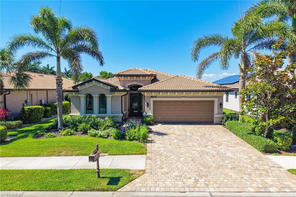 9917 Alhambra Ln, Bonita Springs