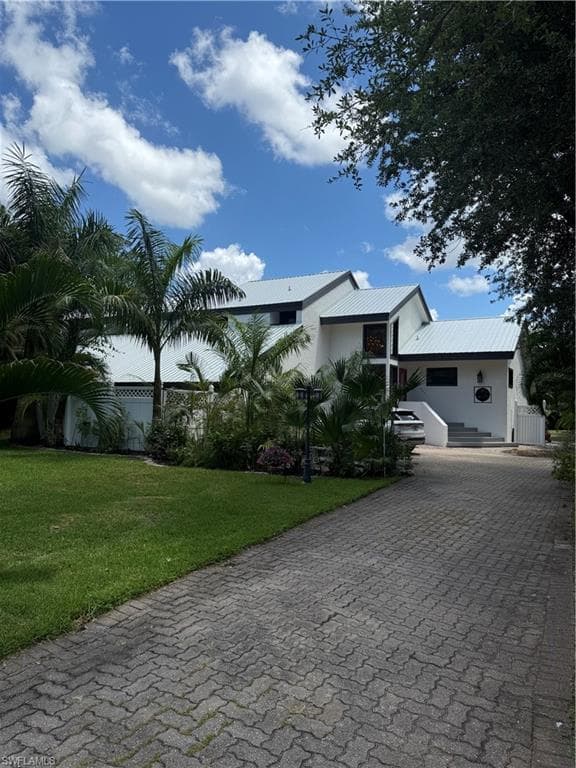 15793 San Antonio Ct, Fort Myers, photo 2