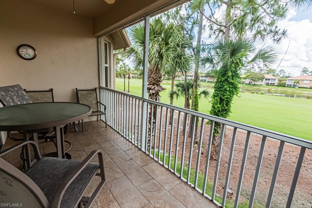 3977 Bishopwood Ct #206, Naples, photo 2