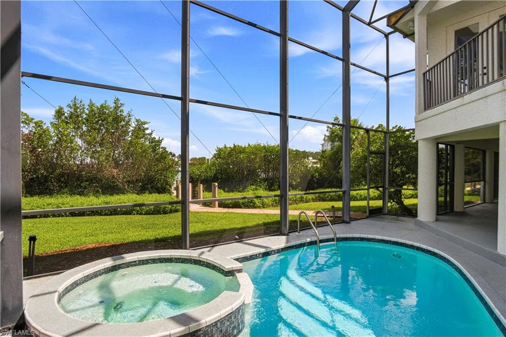 201 San Mateo Dr, Bonita Springs, photo 2