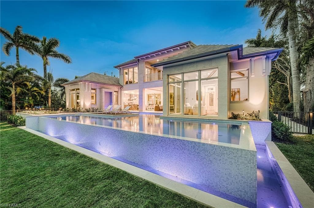 3455 Gin Ln, Naples