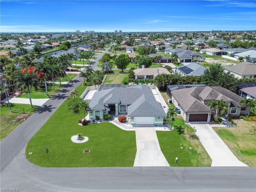 1722 38th Ter, Cape Coral, photo 2