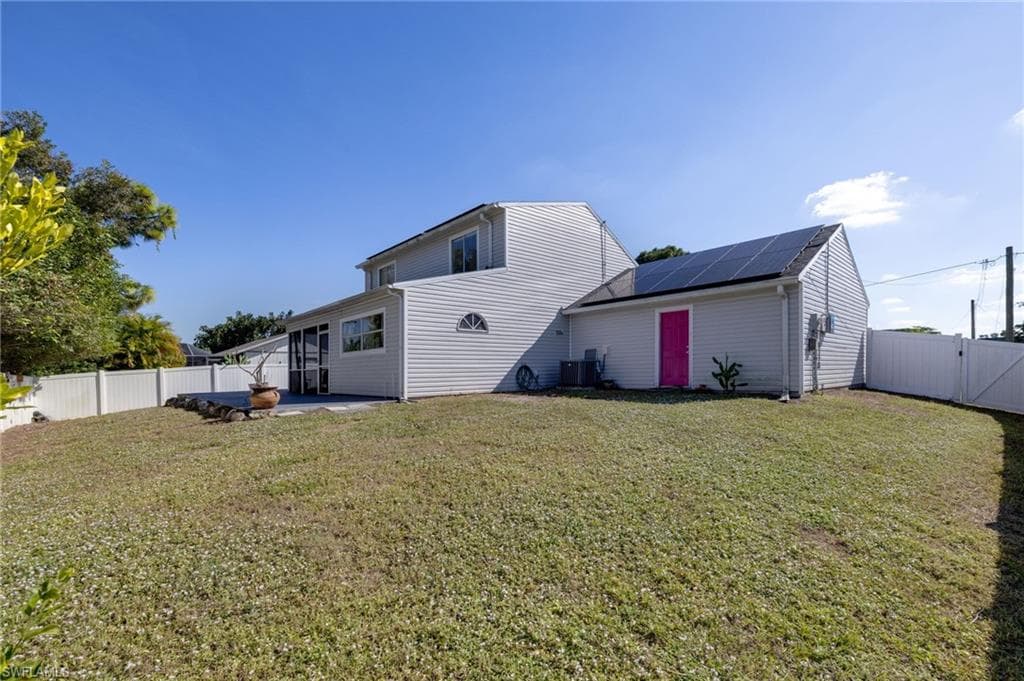 17298 Knight Dr, Fort Myers, photo 2