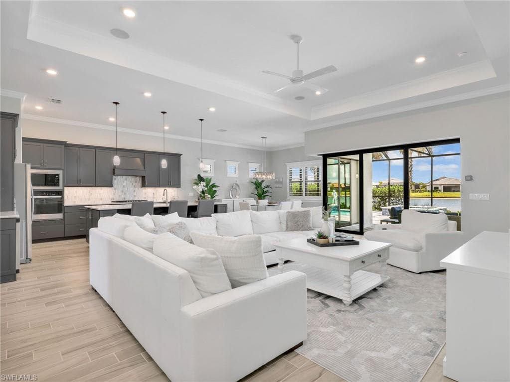 21064 Hallandale Dr, Estero, photo 3