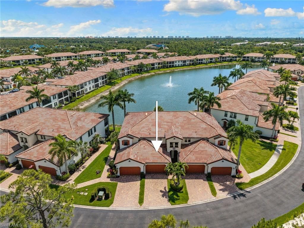 15209 Butler Lake Dr #201, Naples