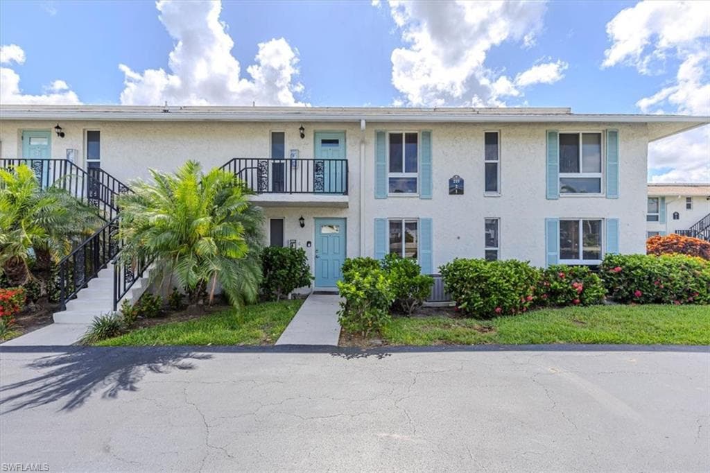 215 Palm Dr #215-1, Naples