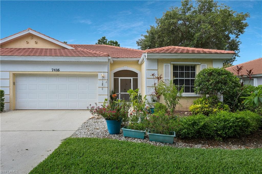 7416 Berkshire Pines Dr, Naples, photo 2