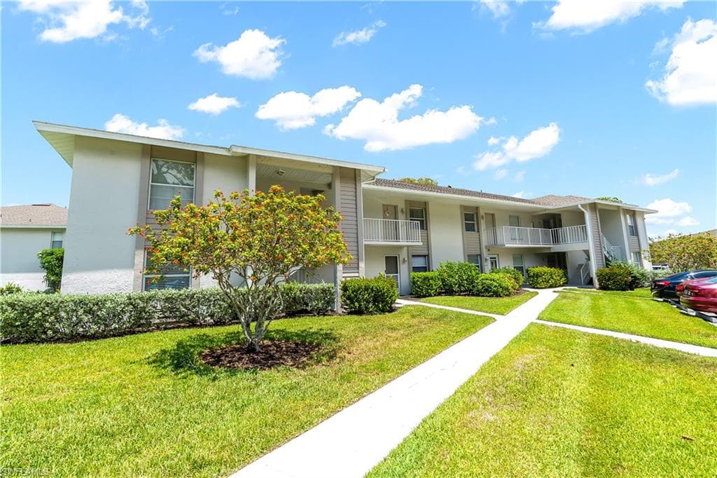 1330 Derbyshire Ct #e203, Naples, photo 3