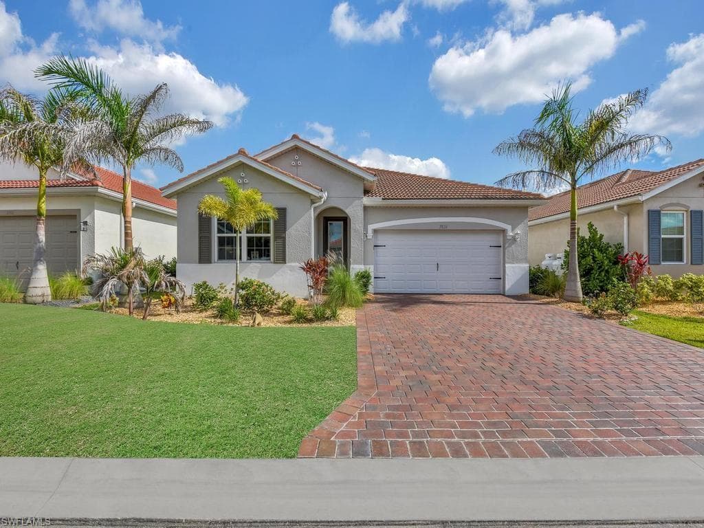 3824 Crosswater Dr, North Fort Myers
