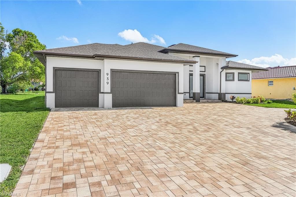 939 Mohawk Pkwy, Cape Coral, photo 2