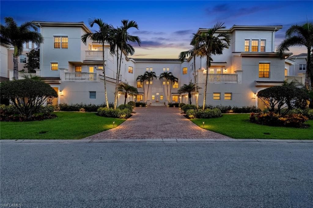 588 Avellino Isles Cir #20101, Naples