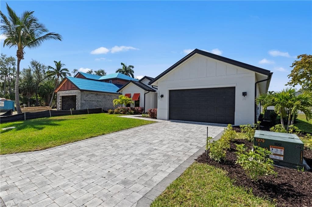 12307 Sweet Kiwi Ln, Fort Myers, photo 2