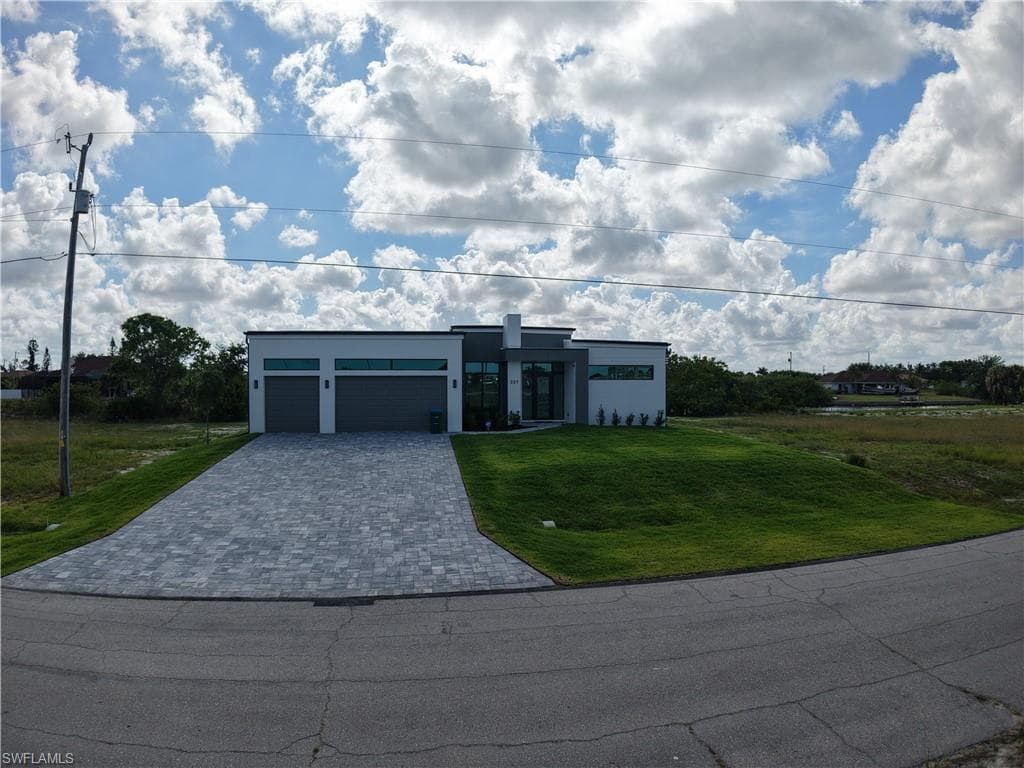2135 8th Pl, Cape Coral, photo 2