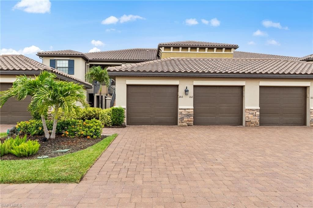 9366 Pocida Ct #202, Naples, photo 2