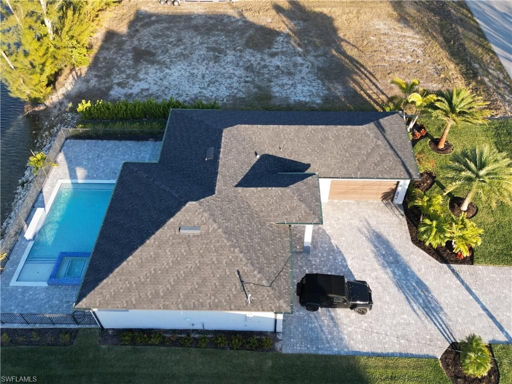 615 22nd Ter, Cape Coral, photo 2