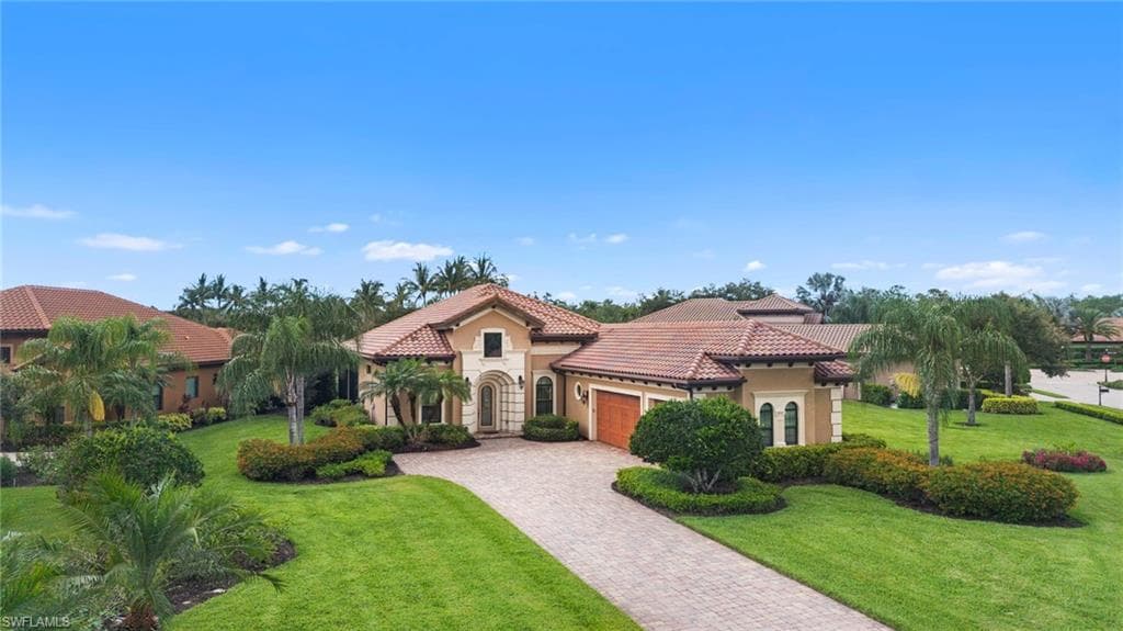 6347 Serano Way, Naples