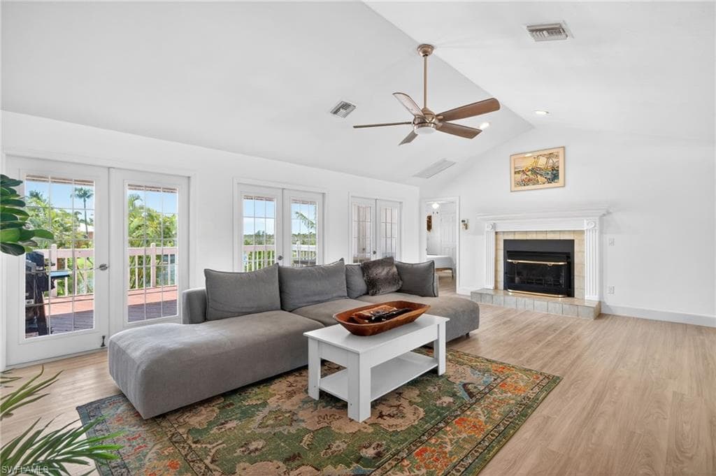 713 Durion Ct, Sanibel, photo 3