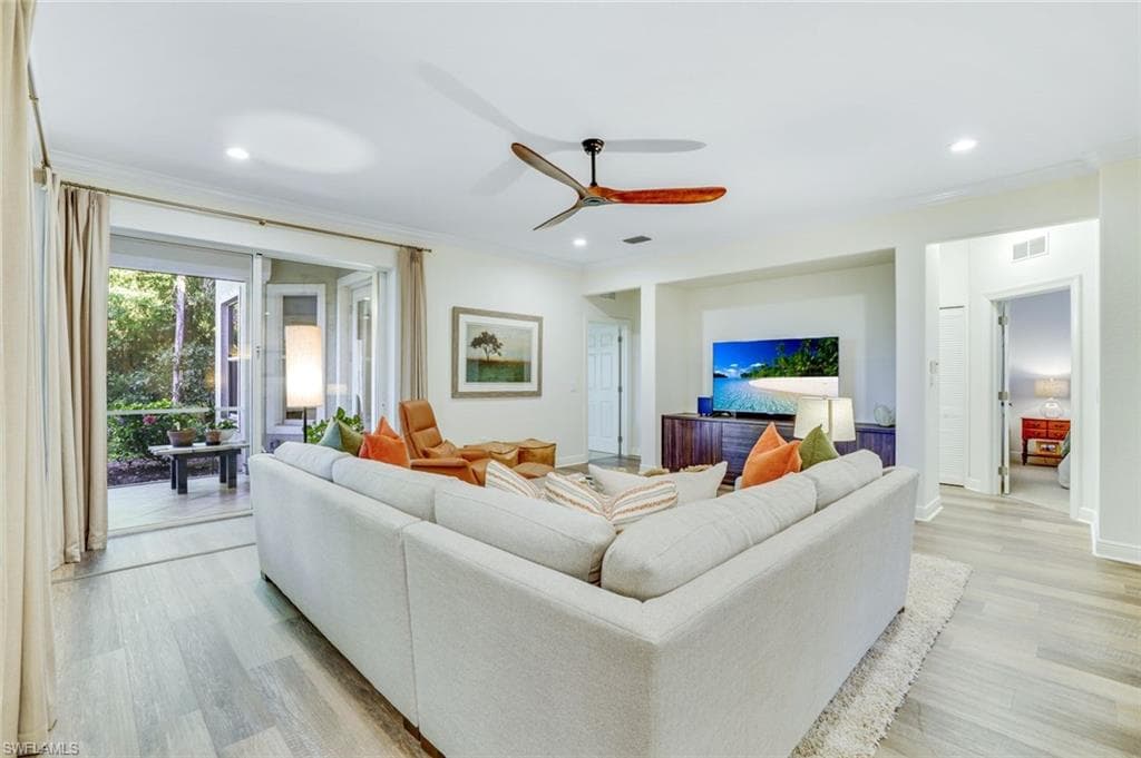 4956 Shaker Heights Ct #101, Naples, photo 2