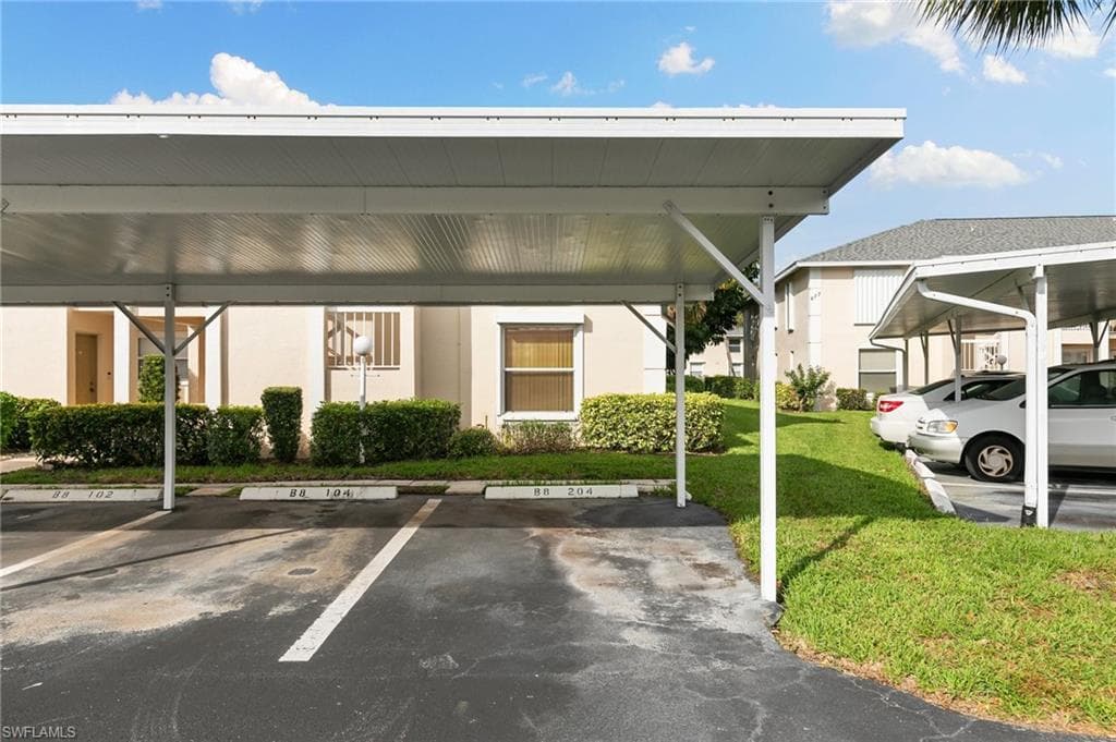 685 Squire Cir #204, Naples, photo 3