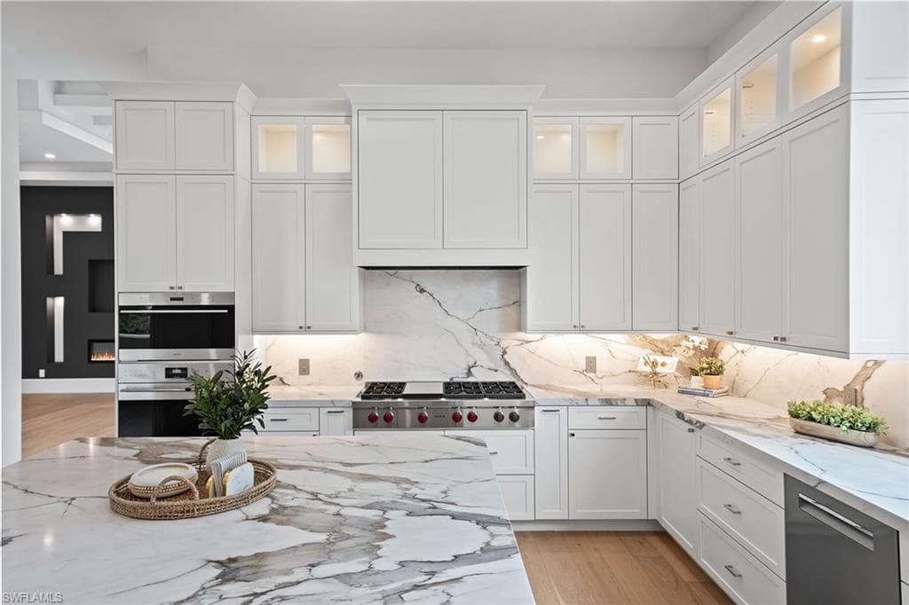 623 Park Shore Dr, Naples, photo 2