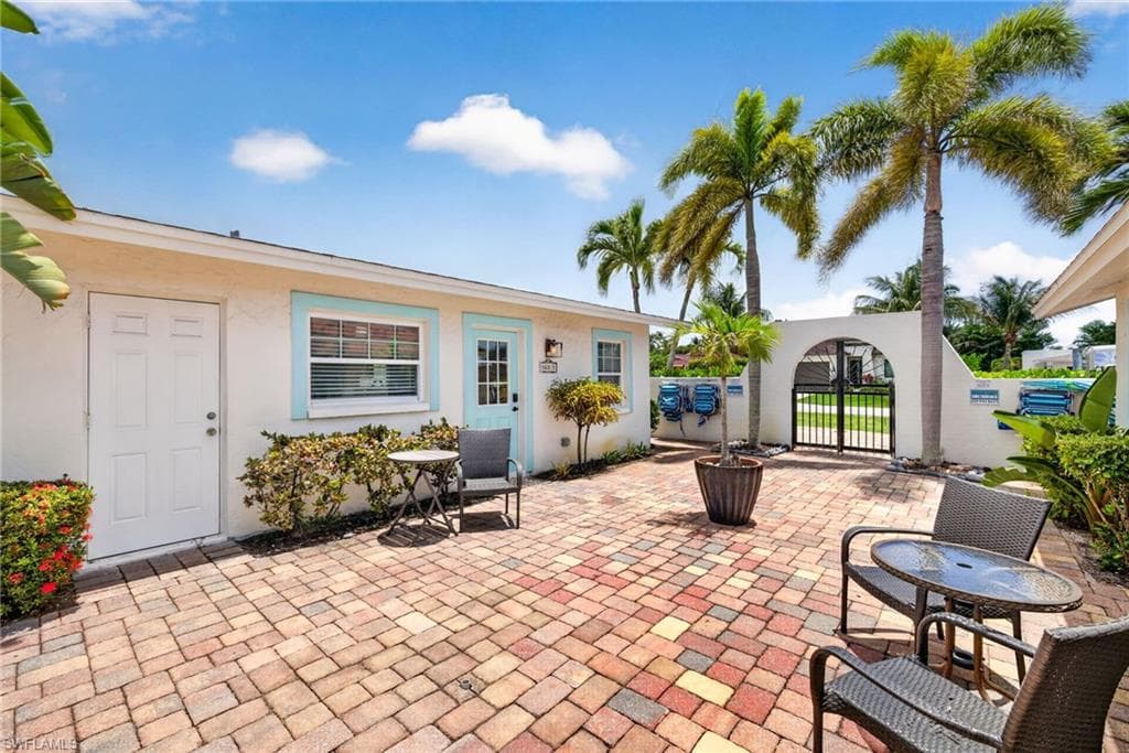 563 105th Ave, Naples, photo 2