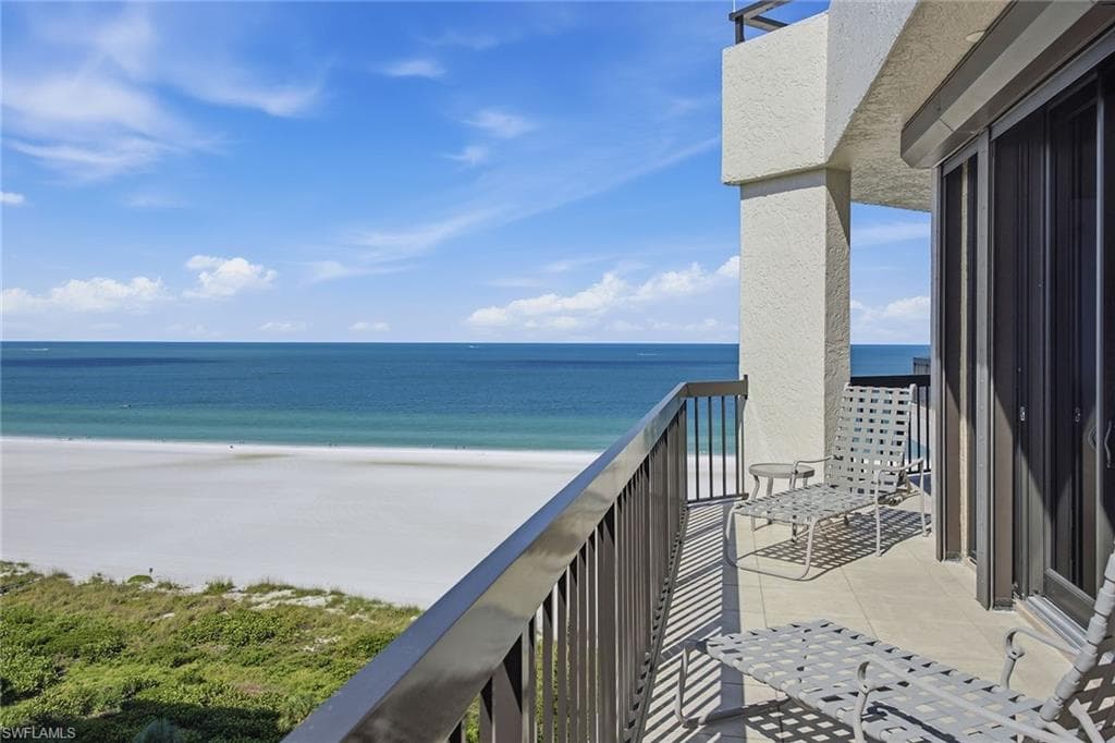 174 Collier Blvd #ph-D, Marco Island