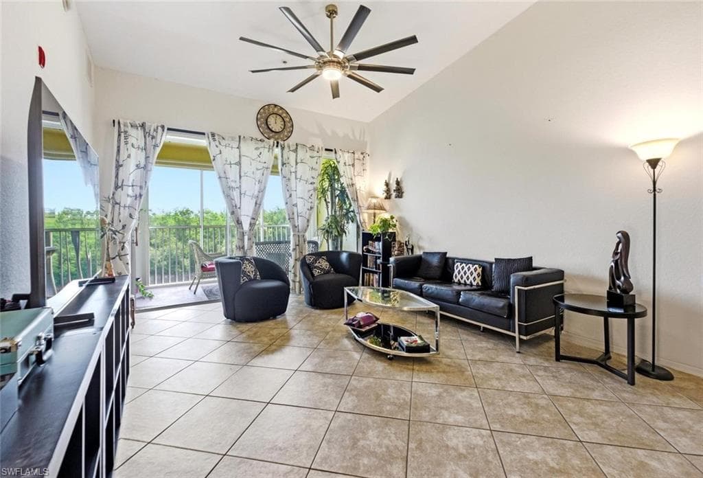 6828 Sterling Greens Pl #4405, Naples, photo 2