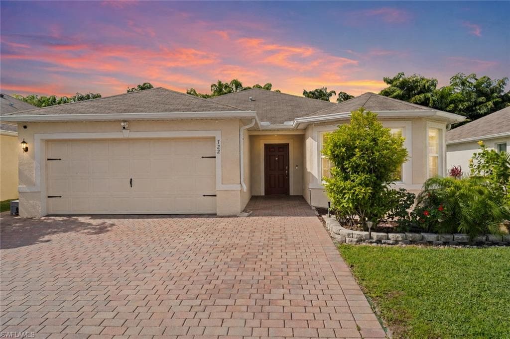 722 Hadley Pl, Naples