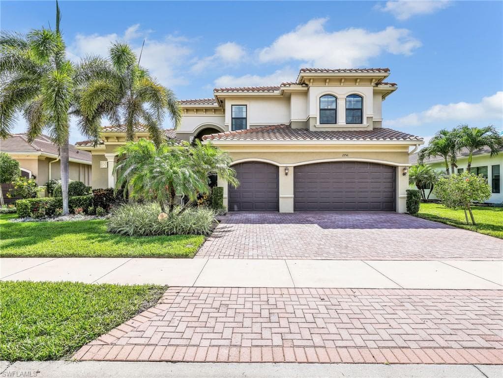 2756 Crystal Way, Naples