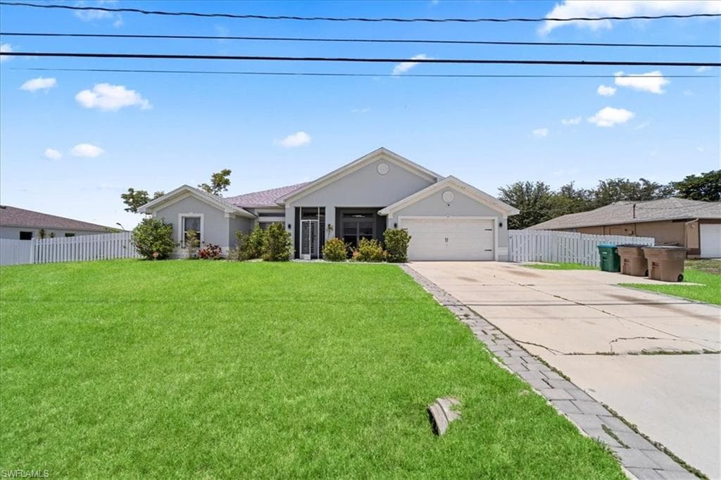 22 Nelson Rd, Cape Coral