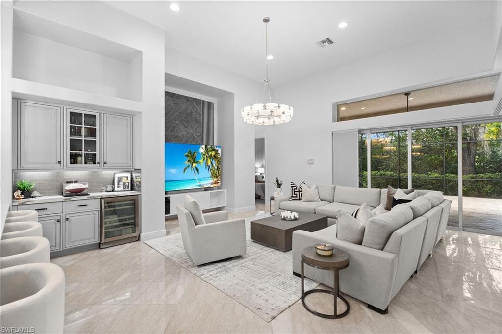 480 Terracina Way, Naples, photo 3