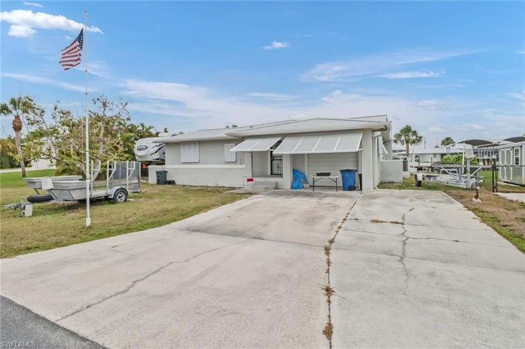 17731 Broadway Ave, Fort Myers Beach, photo 3