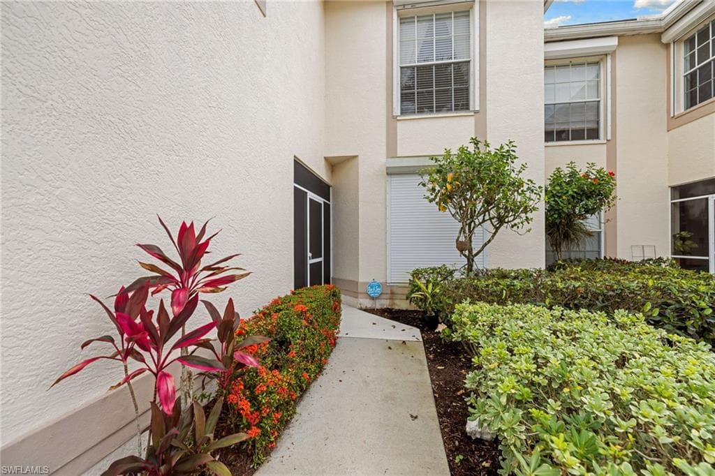 221 Sunrise Cay #203, Naples, photo 3