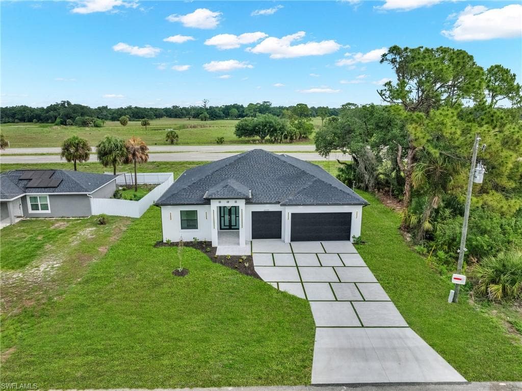 6037 Moss Cir, Labelle, photo 2