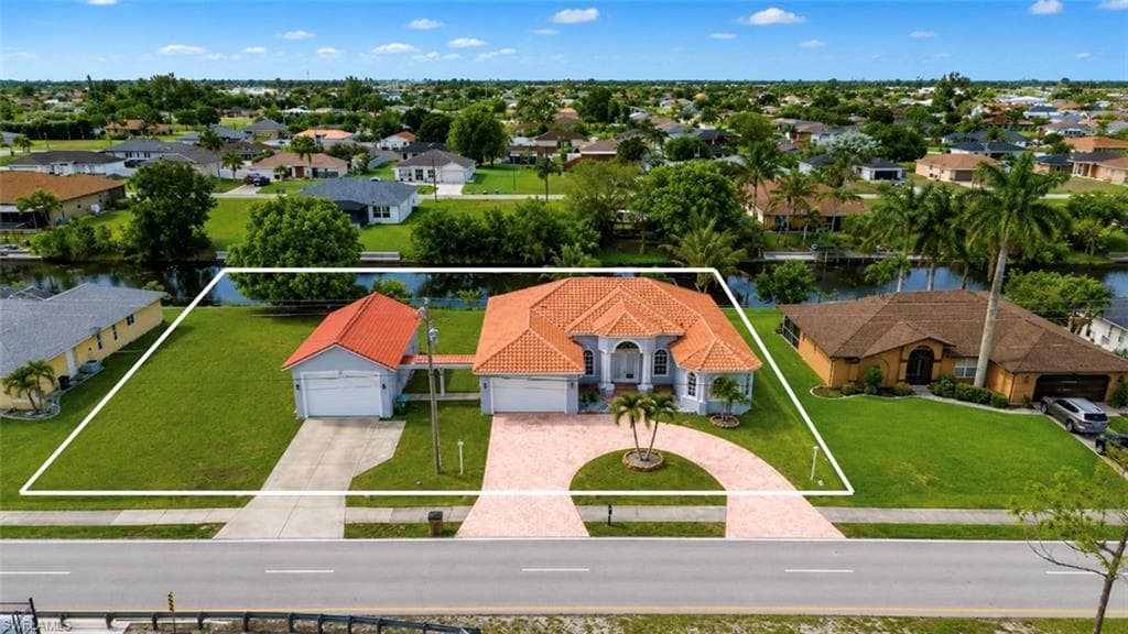 219 Gleason Pkwy, Cape Coral