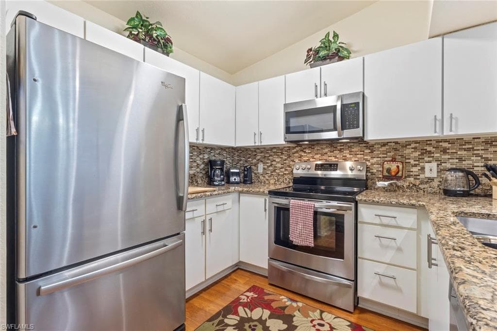 8288 Key Royal Ln #1435, Naples