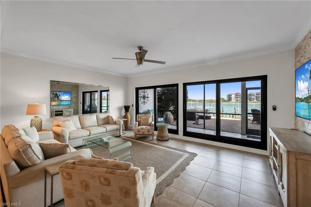 504 La Peninsula Blvd #504, Naples, photo 2